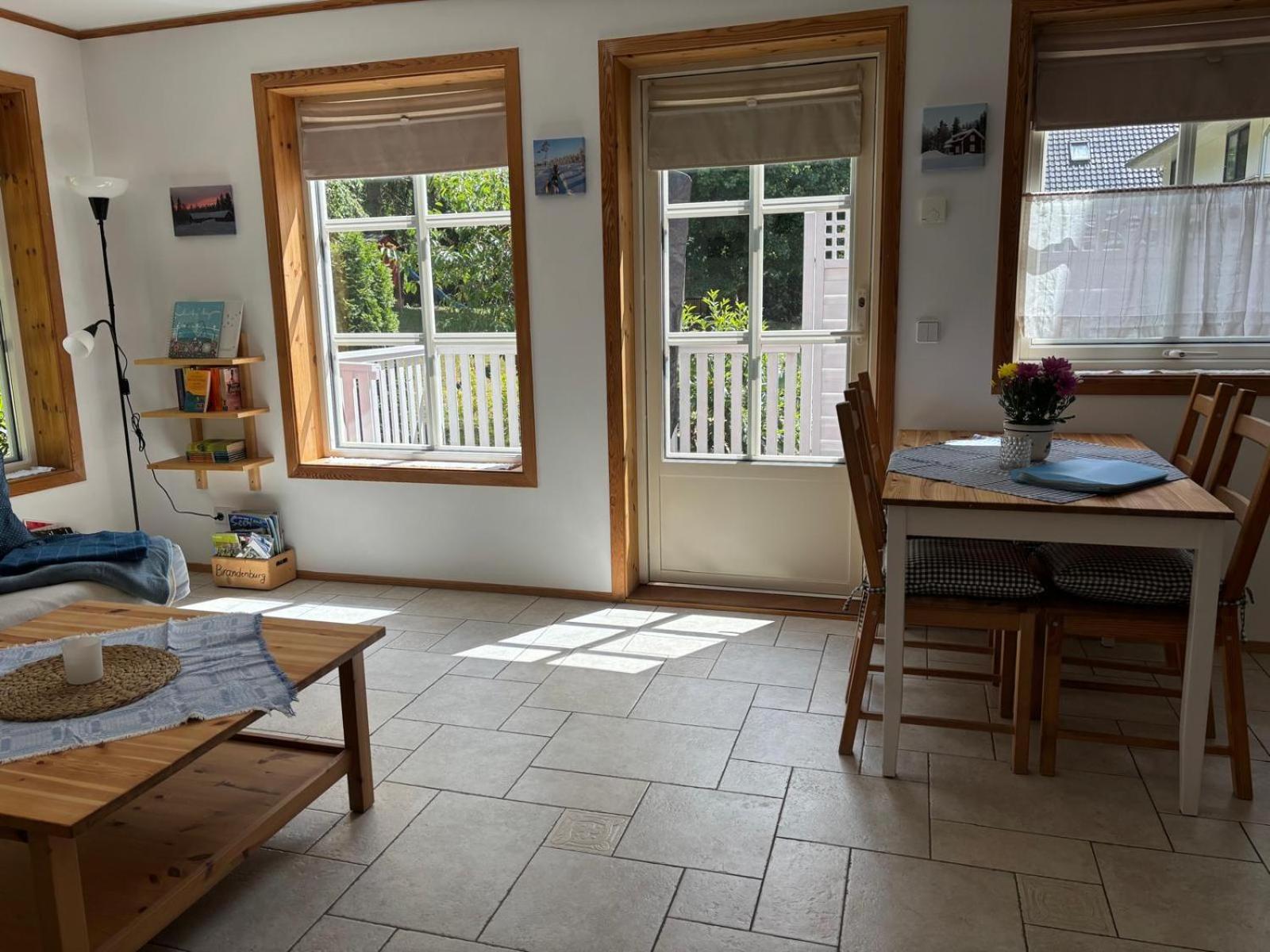 Toms Stuga Ferienwohnung Schöneiche المظهر الخارجي الصورة